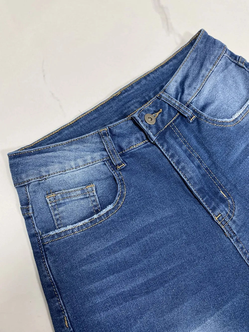 Women’s High-Rise Rolled Straight-Leg Jeans