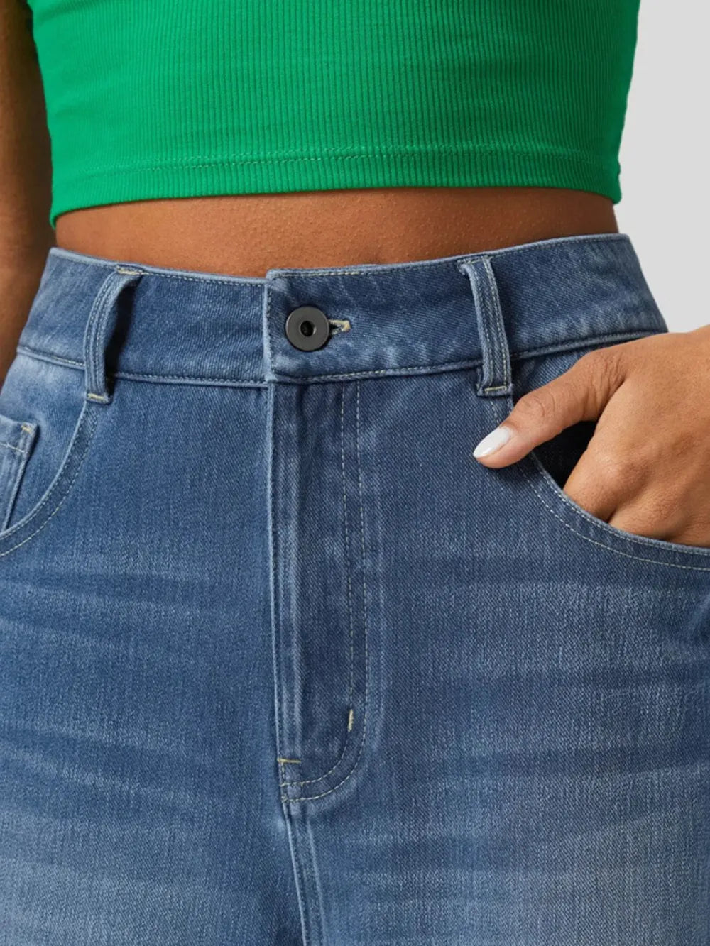 Women’s High-Rise Rolled Straight-Leg Jeans